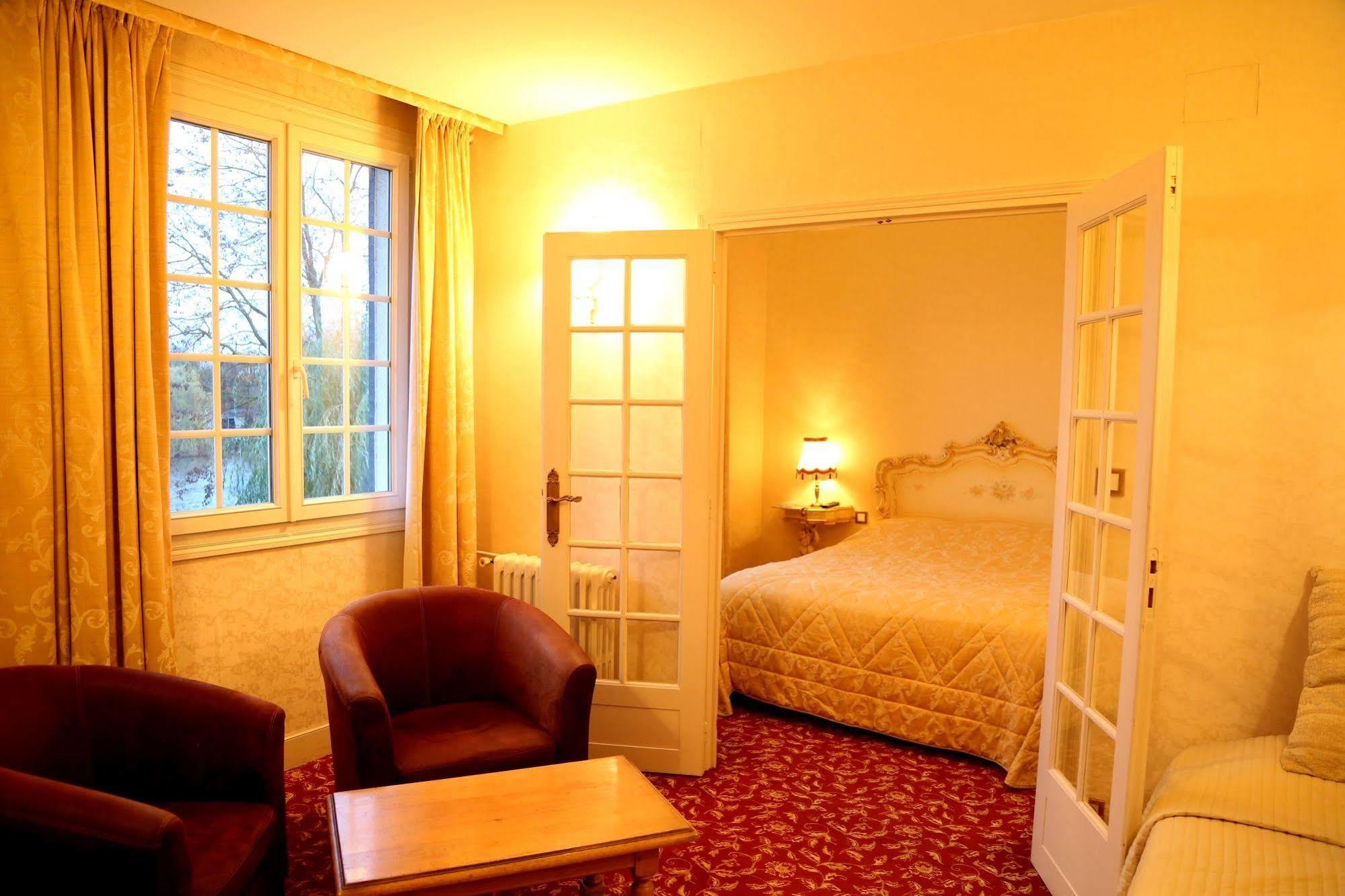 Hostellerie Saint Pierre Экстерьер фото